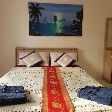 Sunshine Guesthouse Patong Exterior photo